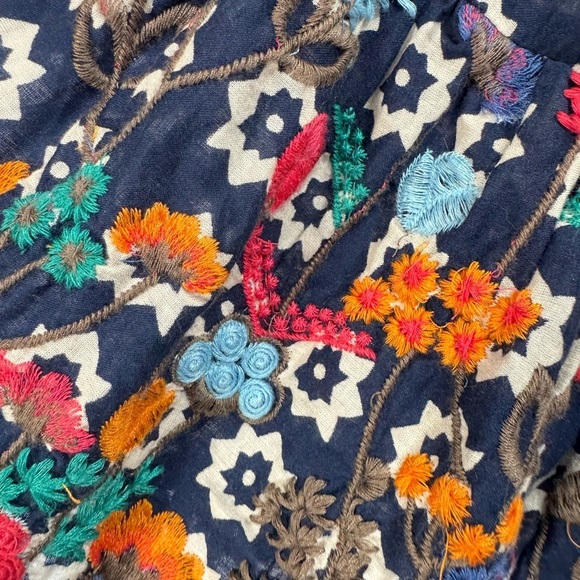 Soft Surroundings Size Small Blue Embroidered Floral Boho Tunic Top Fringe - Picture 7 of 10